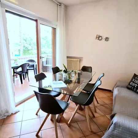Stay-with-us Appartments * ペスキエーラ・デル・ガルダ