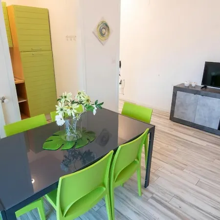 Stay-with-us Appartments * ペスキエーラ・デル・ガルダ