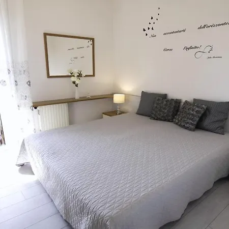 Stay-with-us Appartments アパート ペスキエーラ・デル・ガルダ