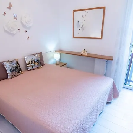 アパート Stay-with-us Appartments *